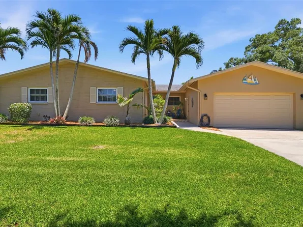 2396 6th Ave SW, Largo, FL 33770