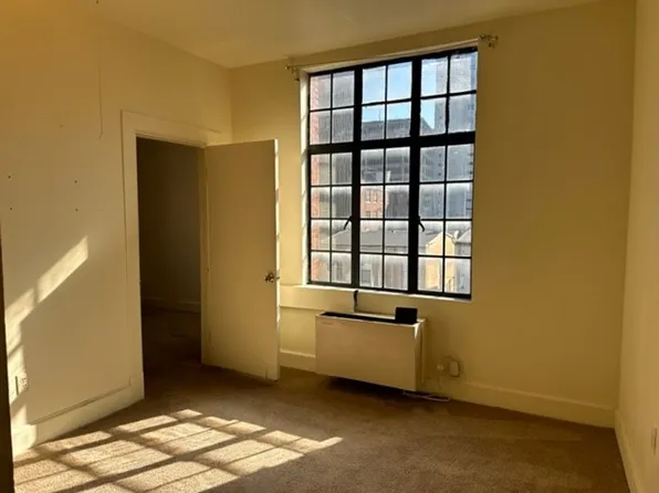 213 N 2nd St, Harrisburg, PA