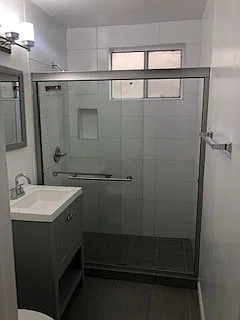 834 Victor Ave — Photo 10