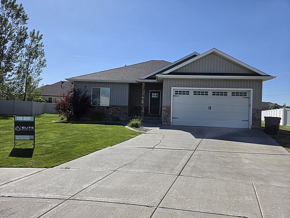 2nd image of 3700 Potomac Way