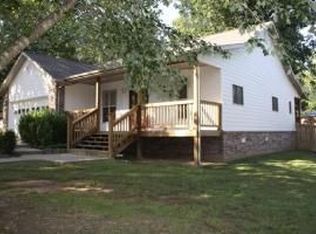 300 Oxford Ln, Harrison, AR 72601
