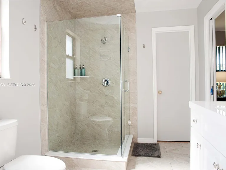722 SE Thanksgiving Ave — Photo 17