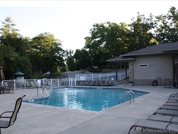 5th image of 97 Beacon Hill Dr