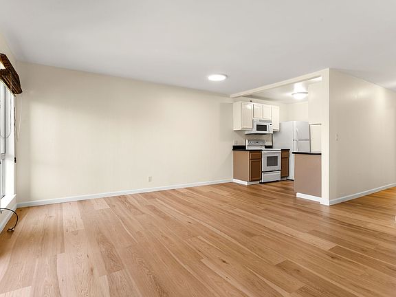 5th image of 3751 Harrison St APT 205