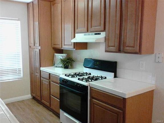 4th image of 1430 Cabrillo Park Dr