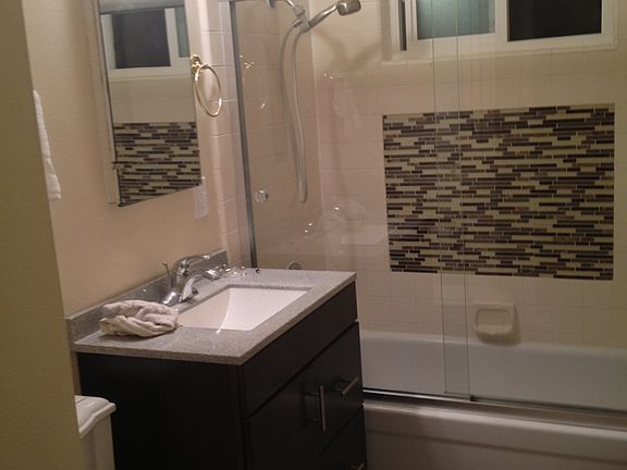 3rd image of 5823 Hillsdale Blvd #House