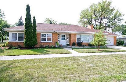 1st image of 800 8th Ave