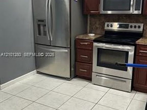 5th image of 6852 SW 10th Ct #6852