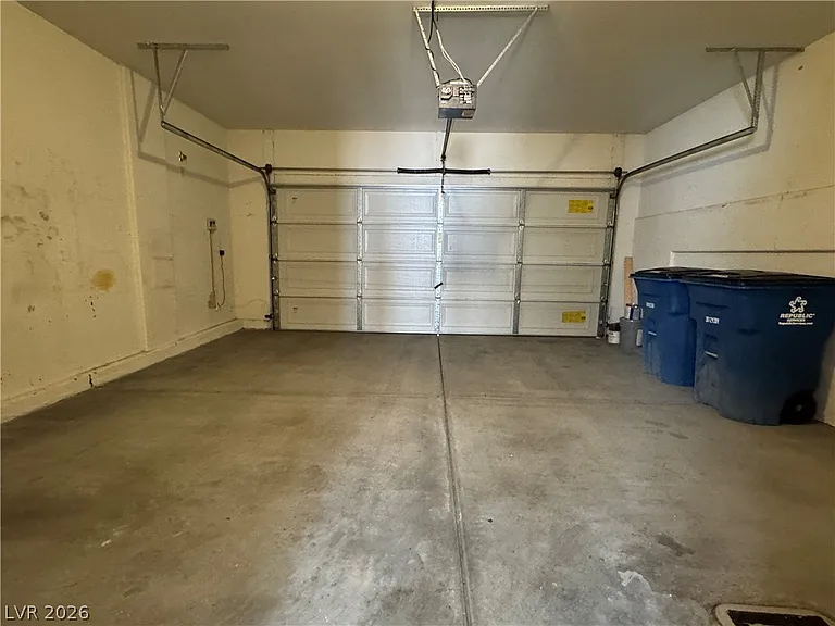 5029 Ivy Creek Ct — Photo 37