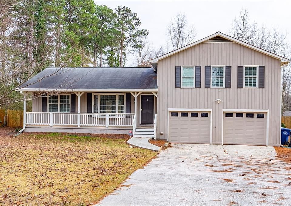 1st image of 3226 Hickory Bluff Dr