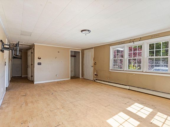 4th image of 520 Harrison Road