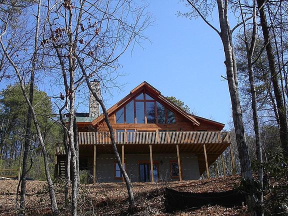  House from front yard