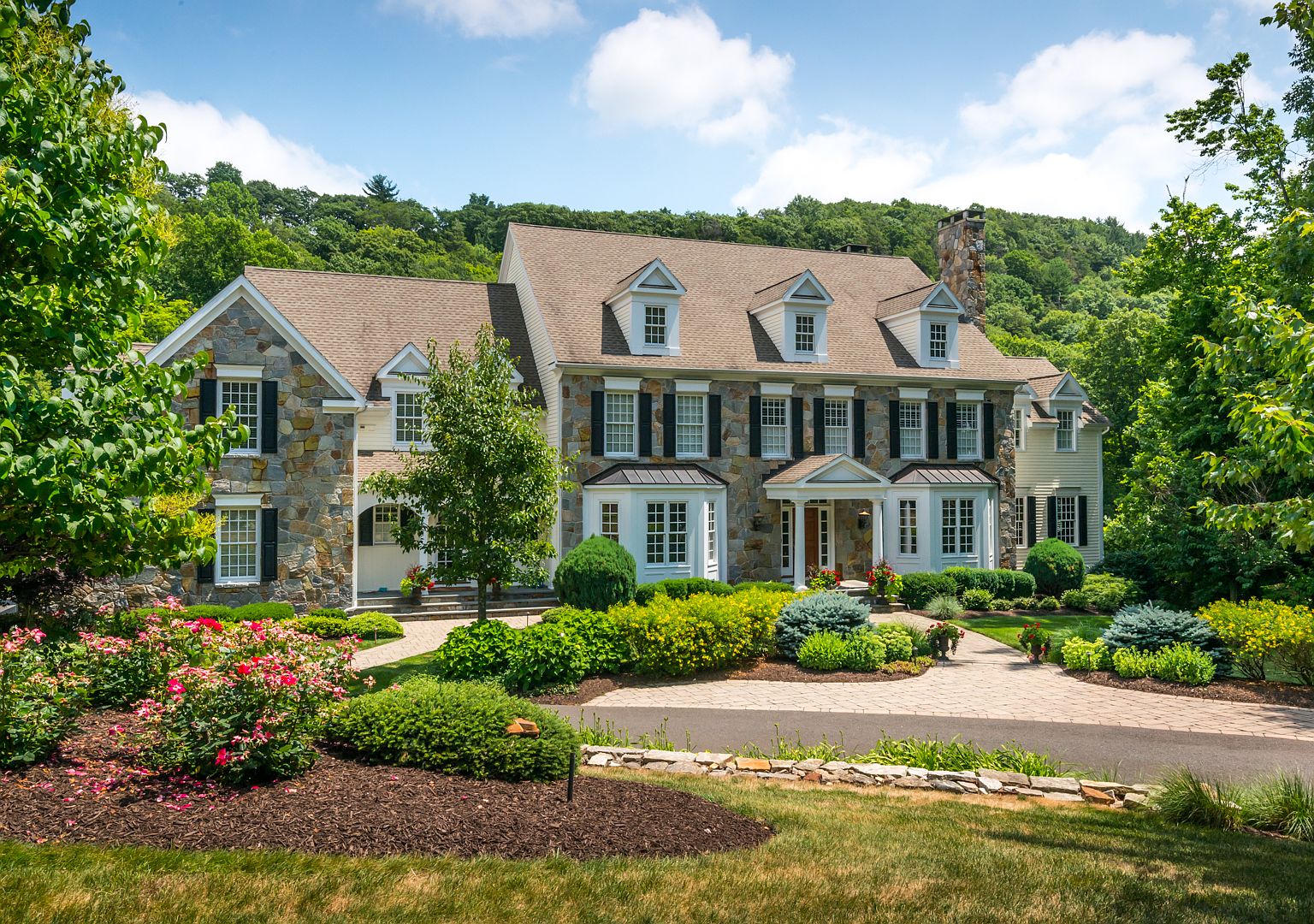 29 Far Hills Dr, Avon, CT 06001 Zillow