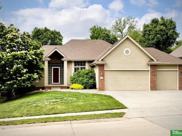 5109 Timberridge Dr, Papillion, NE 68133