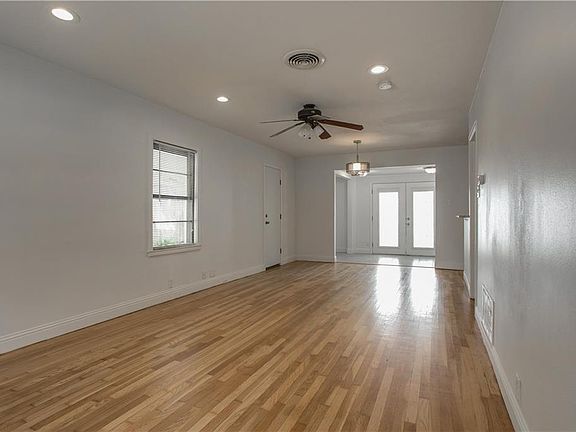 5th image of 5824 Tracyne Dr