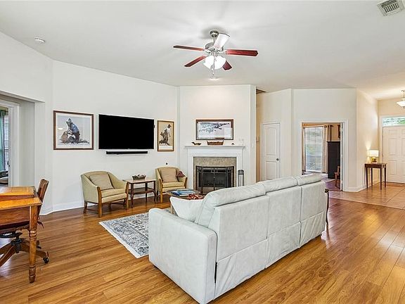 2nd image of 664 Amy Ct