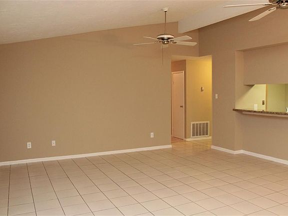 Fresh paint and move in ready, perfect starter home or for the family wanting to size down.