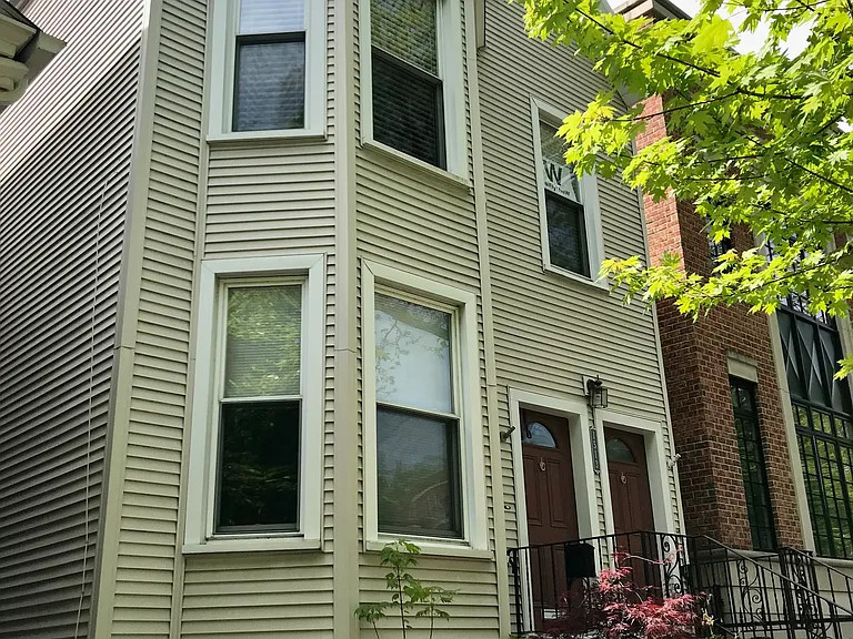 1513 W Grace St #1 — Photo 1