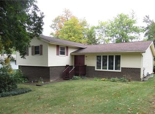 310 S Park Dr, Aurora, OH 44202
