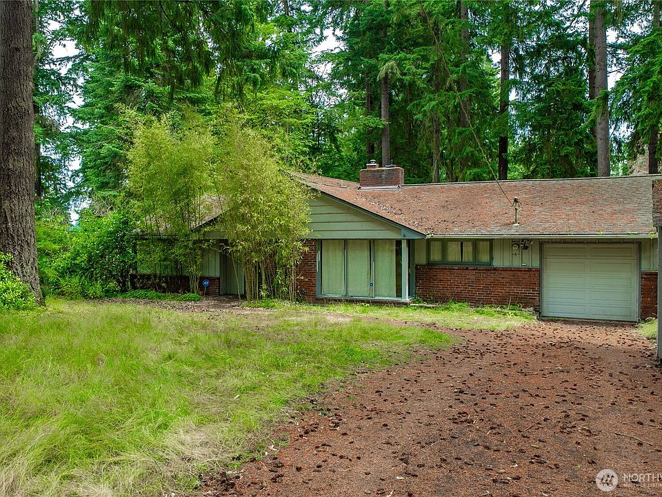 1st image of 16030 33rd Avenue NE