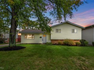 3160 Marda Dr, Parma, OH