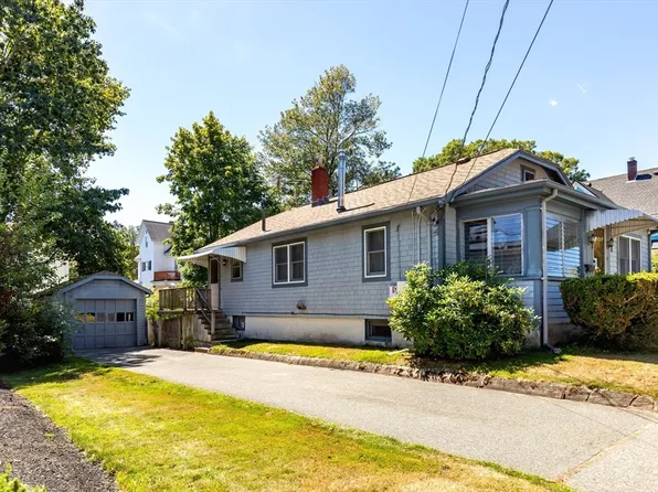 38 Custer St, Brockton, MA 02301