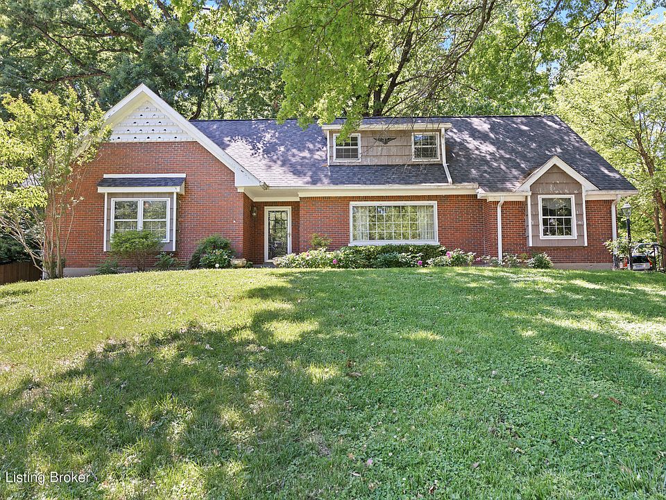 1st image of 200 W Kenwood Dr