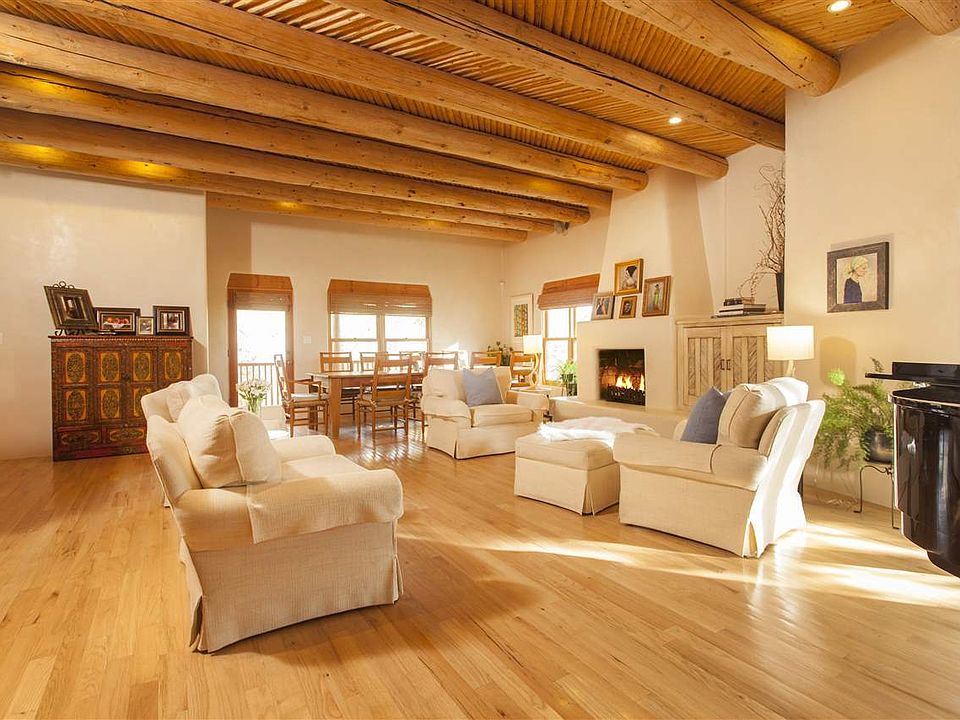 1st image of 581 Camino Montebello