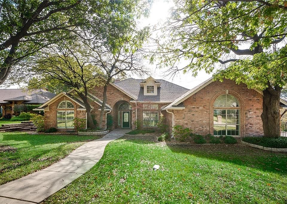 1st image of 11813 Blue Creek Dr