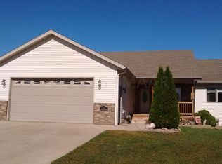 604 3rd Ave W, Lisbon, ND 58054