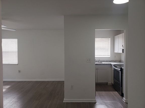 3rd image of 1321 SE 3rd Ct #3