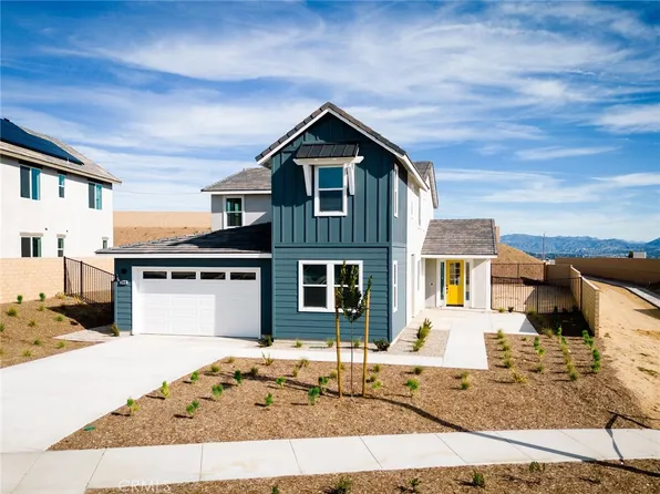 30006 Chestnut Ln, Castaic, CA 91384