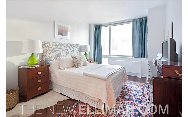 Sold by Douglas Elliman | media 13