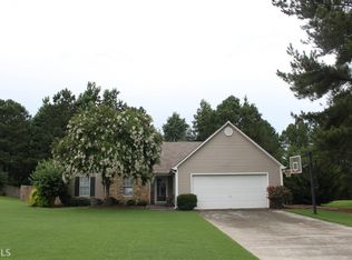 5212 Meridian Lake Dr, Monroe, GA 30655