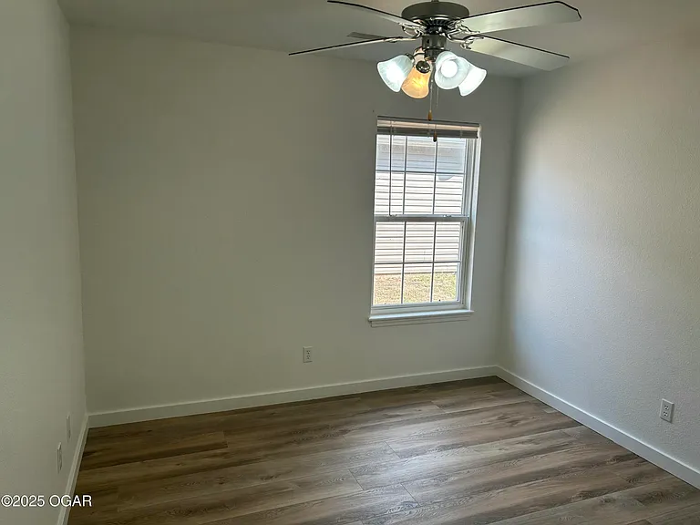 612 N Devon St — Photo 8