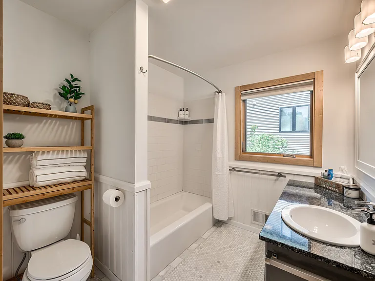 Medicine Lake Dr W — Photo 20