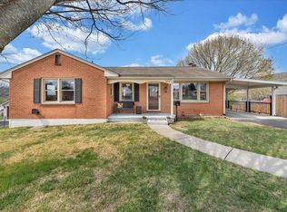 403 Lake Ave, Salem, VA 24153