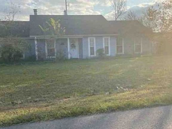2nd image of 37417 Southwood Village Ave