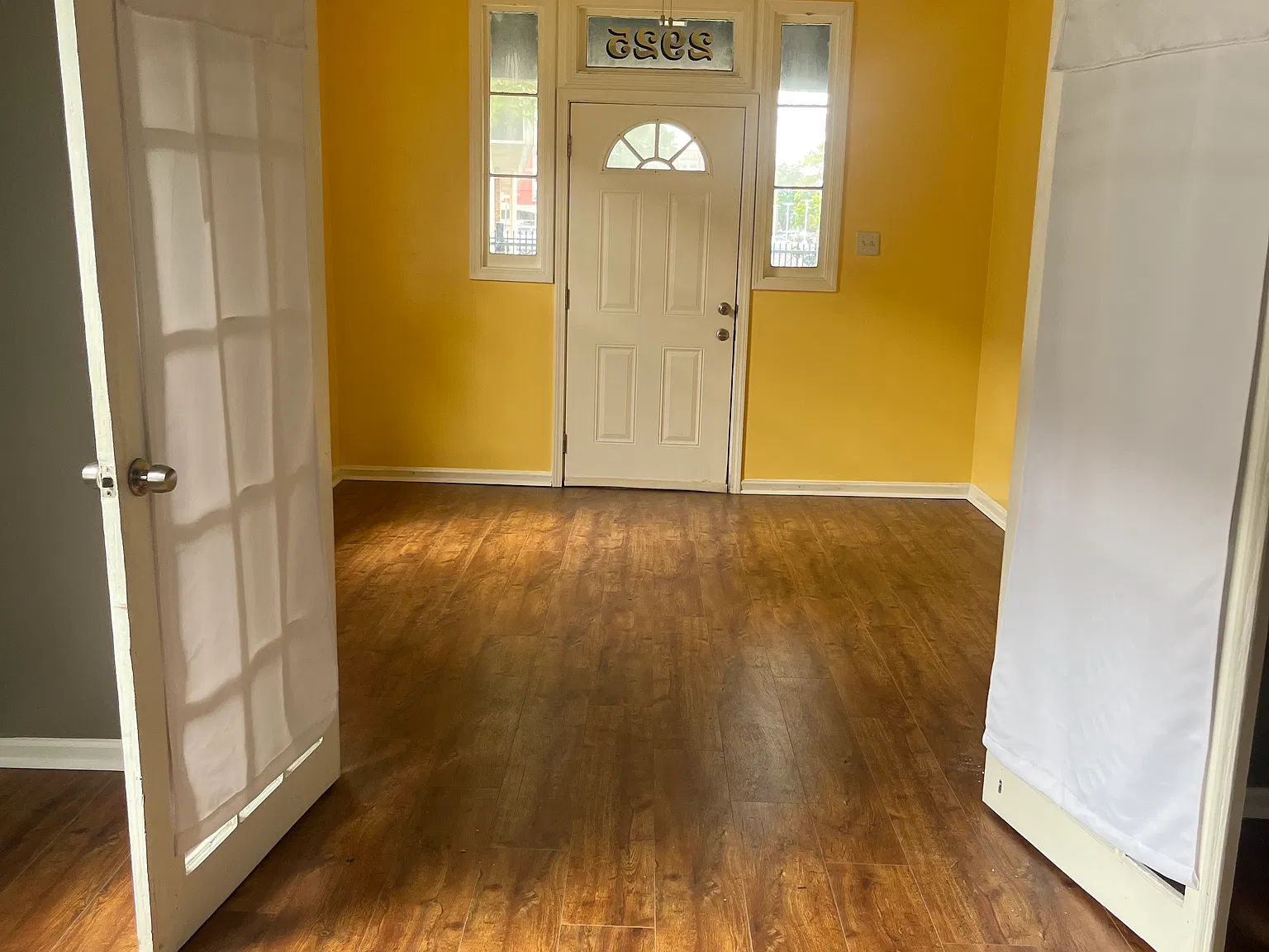 2 bed, 900 sqft, $1,400 — Photo 2