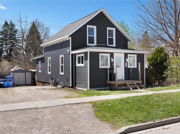 30 Askew St, Leamington, ON N8H 1X7