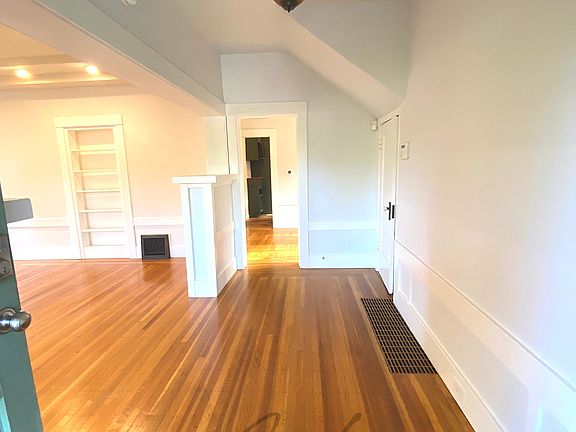 4th image of 3935 Park Blvd