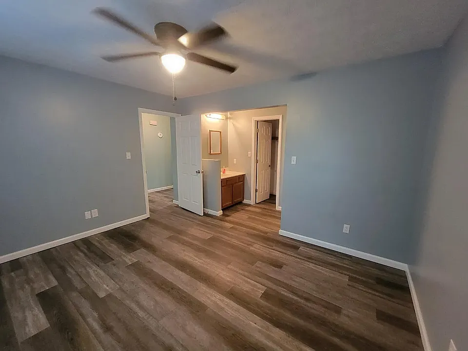 Oak Meadow Ct