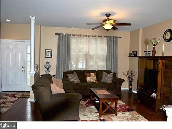2nd image of 28 Linda Ln