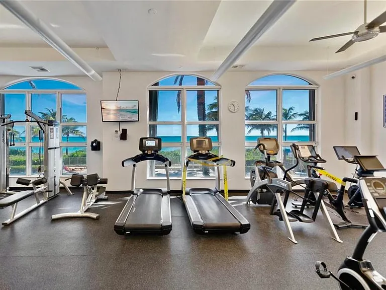 2080 S Ocean Dr #8 — Photo 39