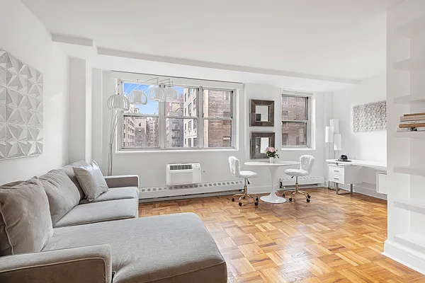 Sold by Compass | media 1