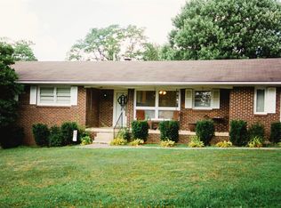 152 Lowry Ln, Wilmore, KY 40390