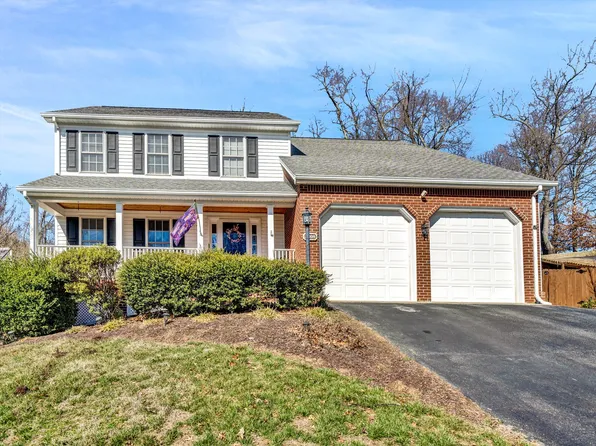 3808 Derby Dr, Roanoke, VA 24012