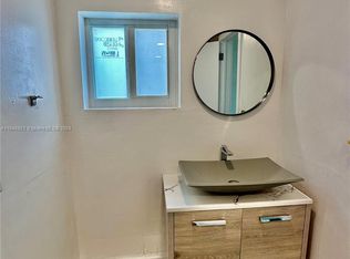 1901 NE 186th Dr, North Miami Beach, FL 33179