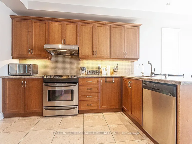 1599 Hallstone Rd — Photo 11