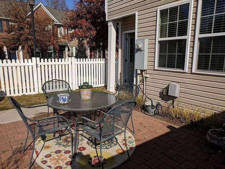 10004 Juniper Trace Dr — Photo 12